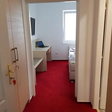 Max*** - Hotel 3*